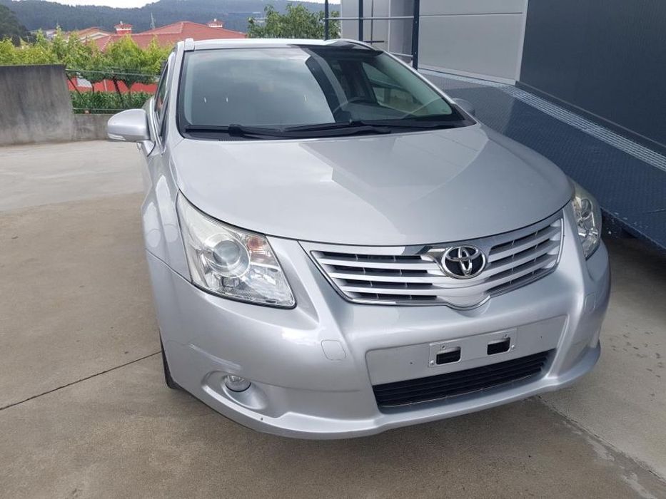 Toyota Avensis 2011 para peças