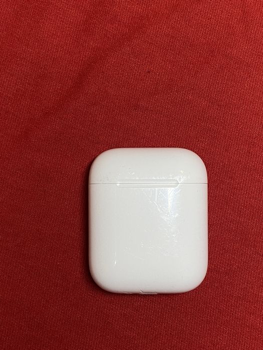 Airpods A2031 кейс і правий навушник