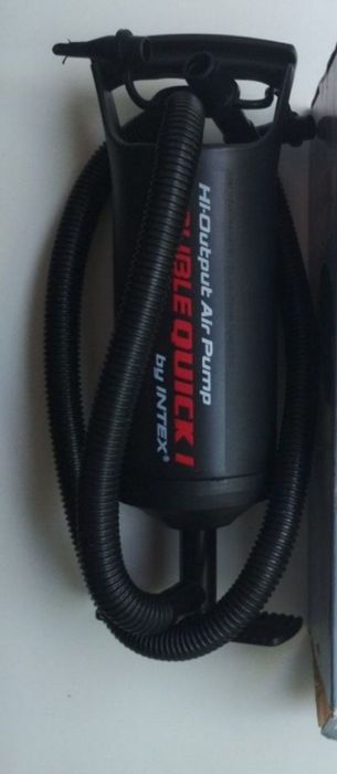 Насос INTEX для надувных матрасов новый.