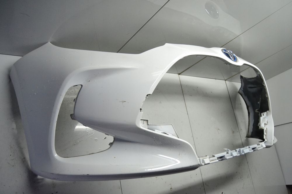toyota yaris iv 4 2019- zderzak przód