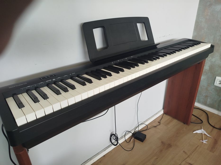Piano elétrico Roland fp10