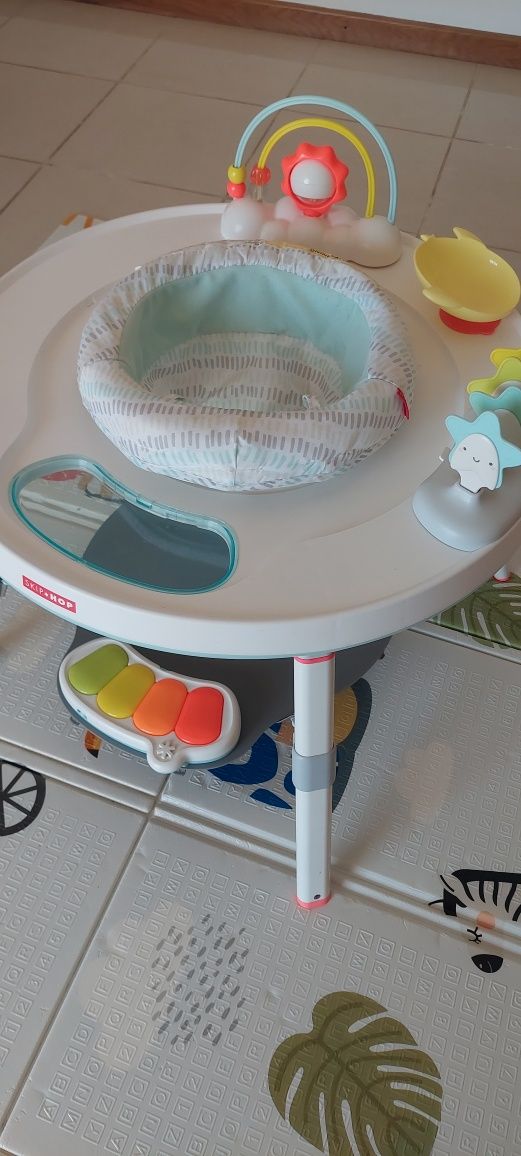 Mesa evolutiva SKIP HOP