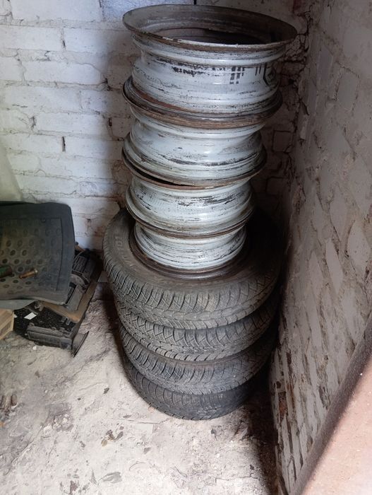 Продам Резину ЗИМА  155 / 70/ R 13