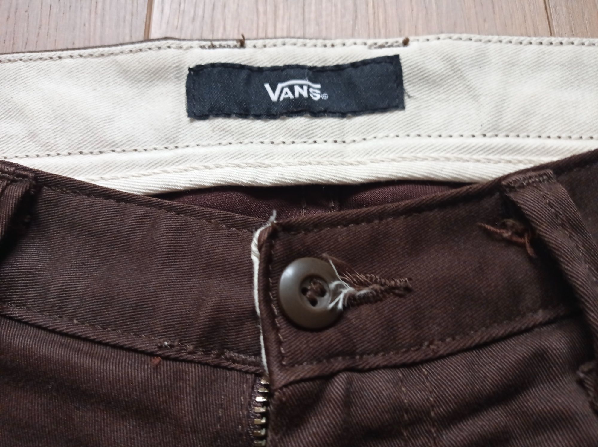 Spodnie VANS Authentic Chino PRZECENA z 399 na 99