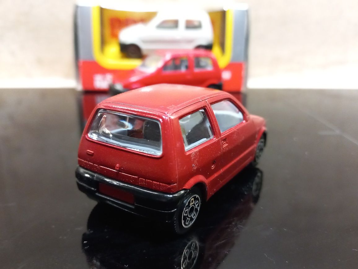 Bburago Fiat Cinquecento Sporting 1/43 Ciemna czerwień