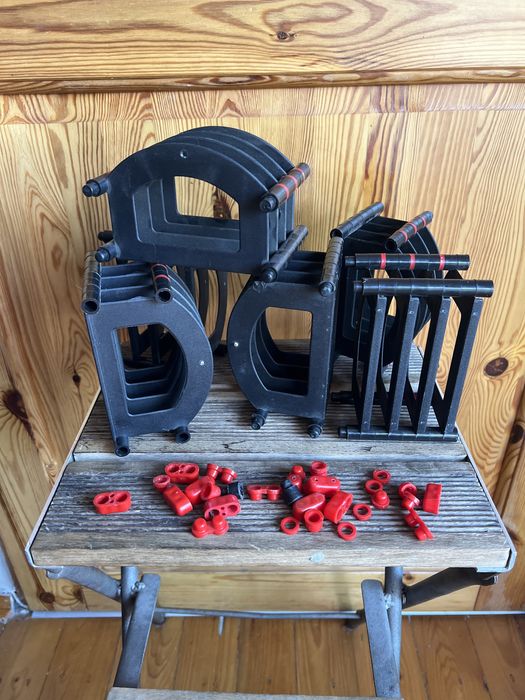 Sprzedam box do kaset magnetofonowych.