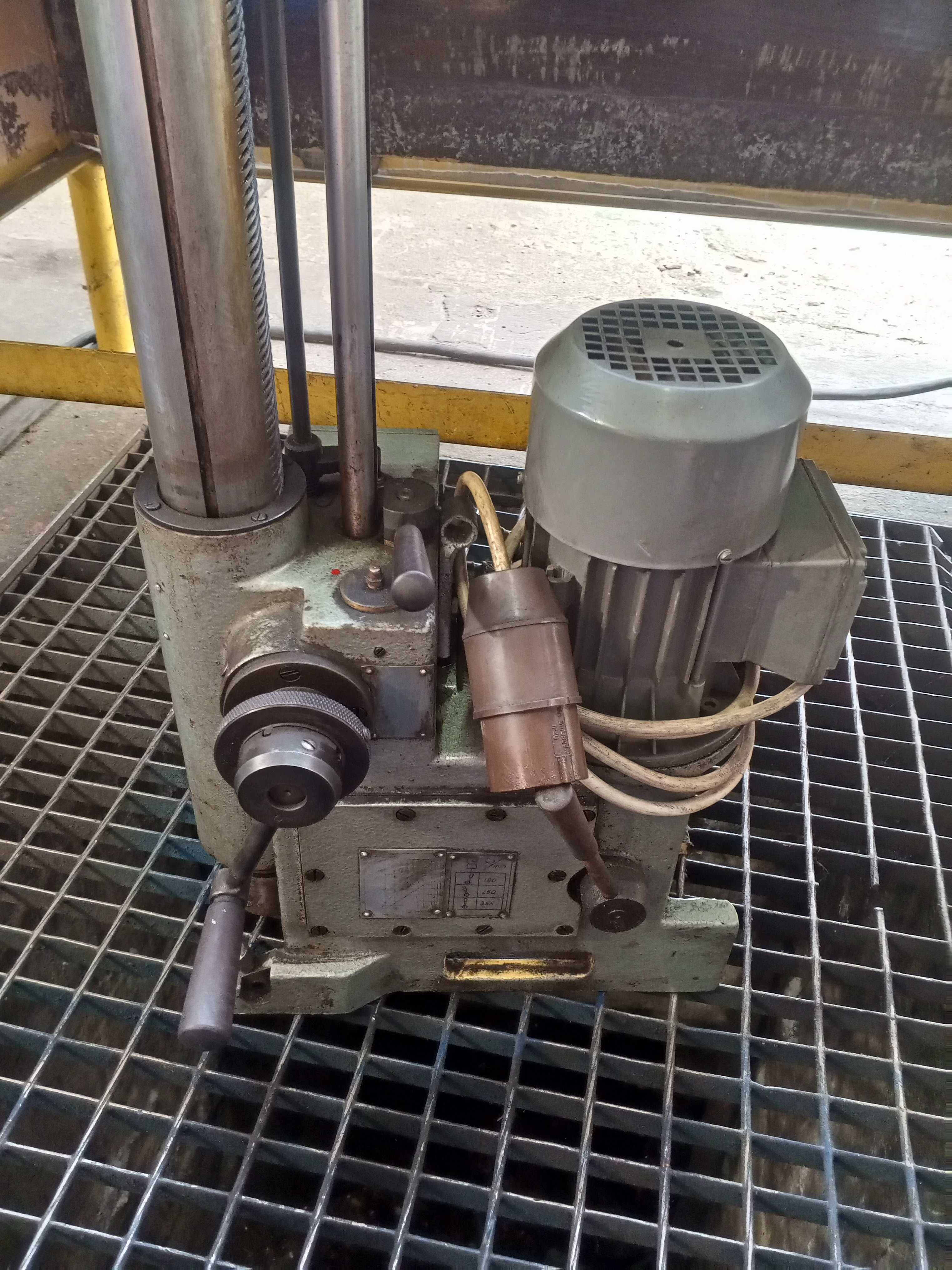 wytaczarka do cylindrów nowa Wcp 130