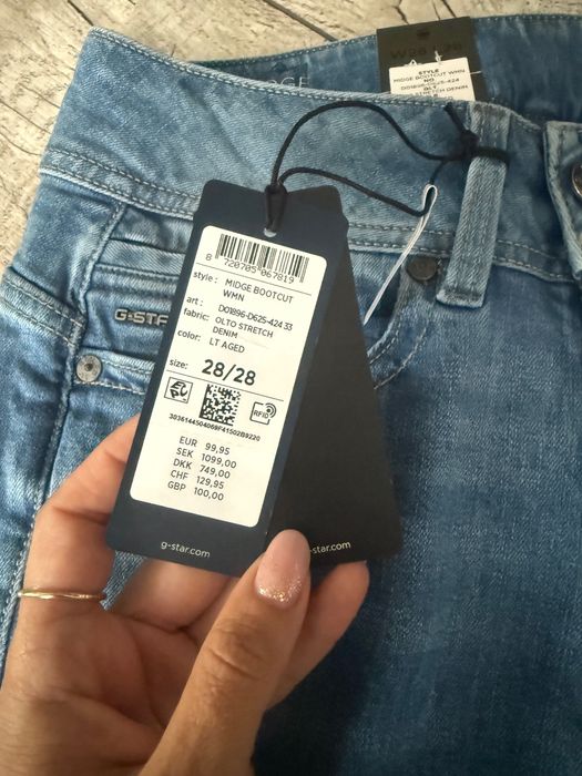 Spodnie lekko poszerzane ku dołowi g-star RAW nowe z metka