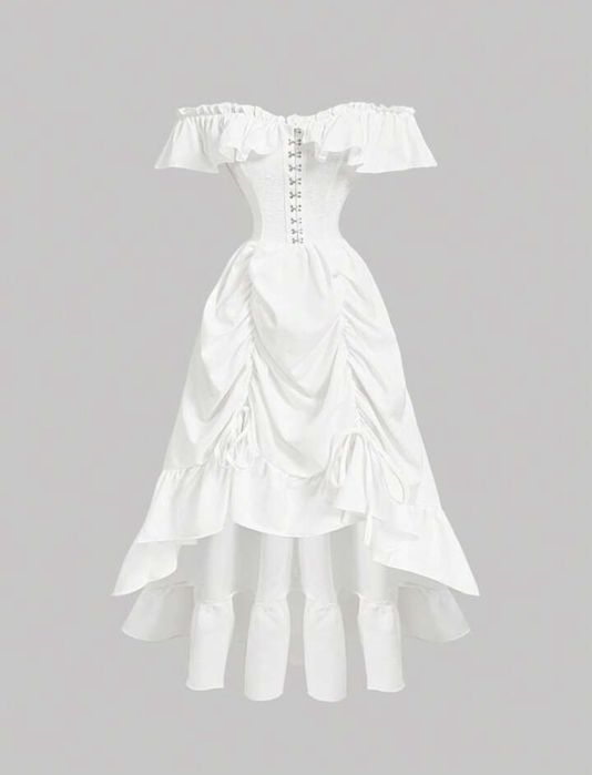 Білосніжна вінтажна сукня з відкритими плечима.