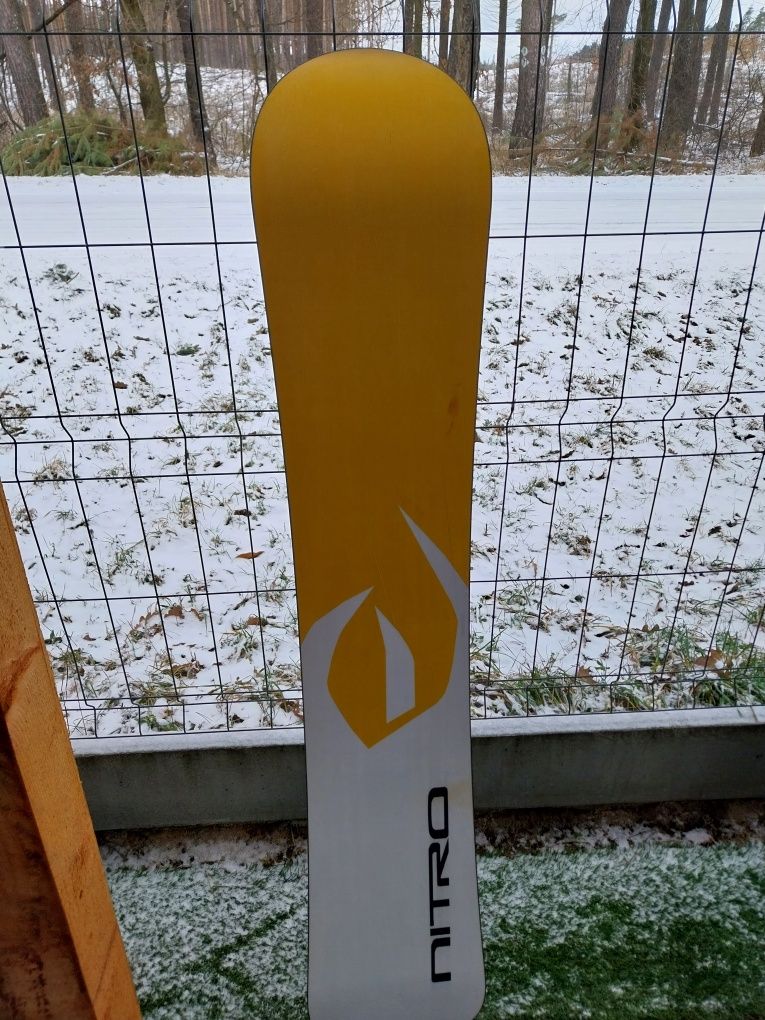 Sprzedam deskę snowboard