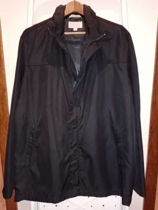 Capa preta impermeável Zara - NOVA!