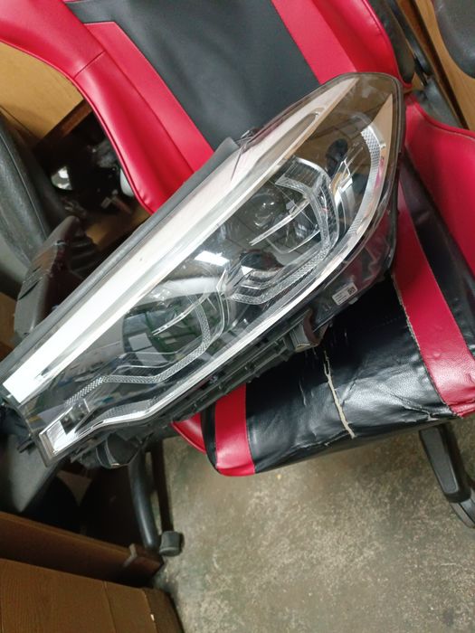 Farol esquerdo de BMW, M5, Ano 2019