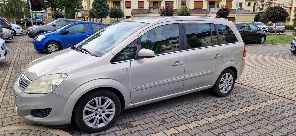 Opel Zafira cosmo b 1.7 cdti