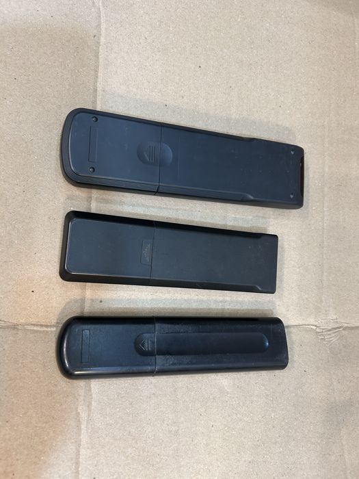 Пульты от телевизора. Оригинал