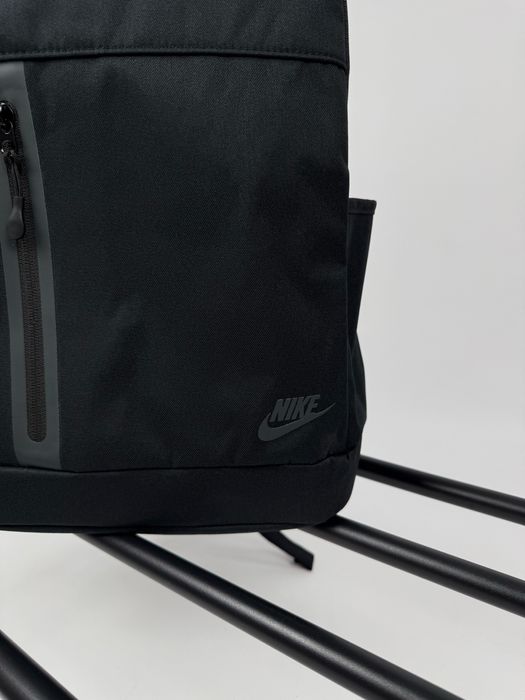 Рюкзак унісекс Nike Sb Elemental Premium 21L Backpack Black DN2555-010