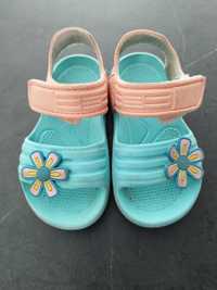 Sandałki ( basenowe) dla dziewczynki