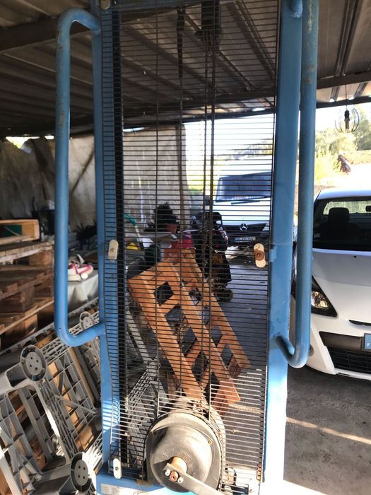 Empilhador Manual Max.250kg