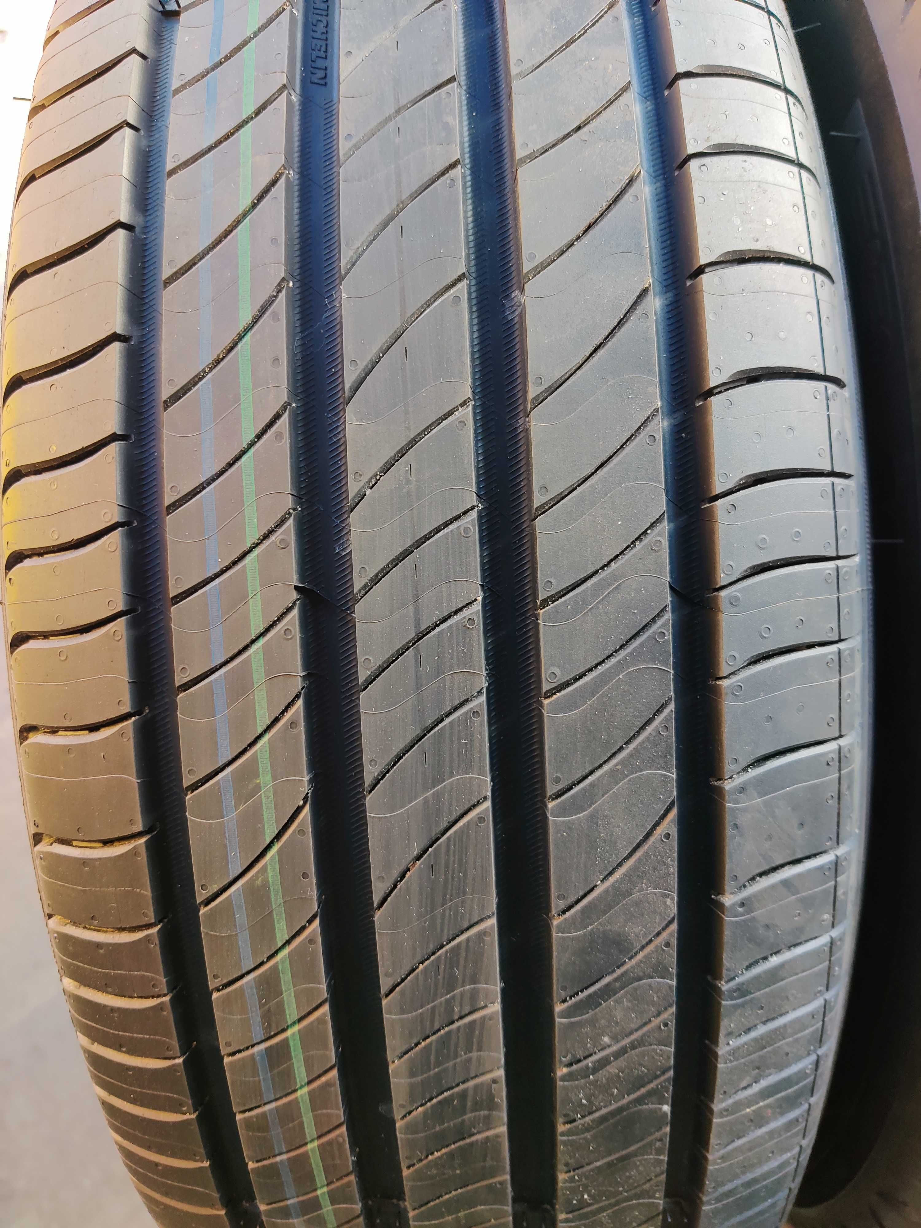 НОВІ 4шт r17 215/55 літні шини Michelin Primacy 4