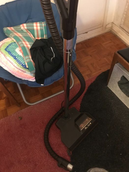 Bate aspira (carpetes e colchões ) Rainbow