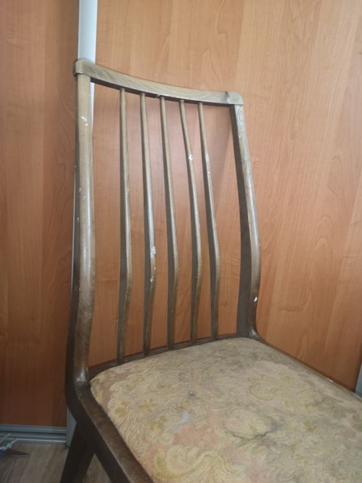 Krzesło PRL "hałas"?