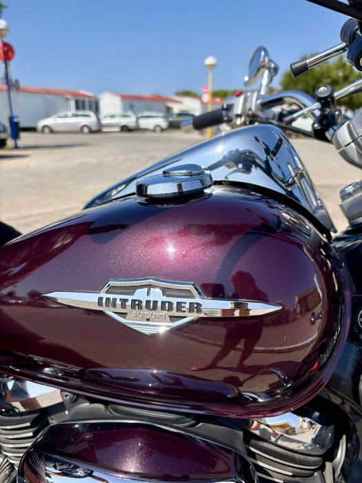 Chopper Suzuki Intruder