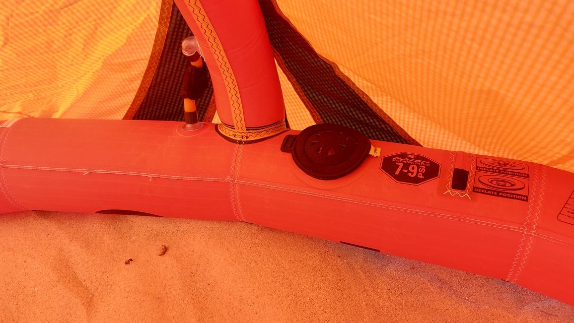 Kitesurf kite Naish pivot 2022 9M