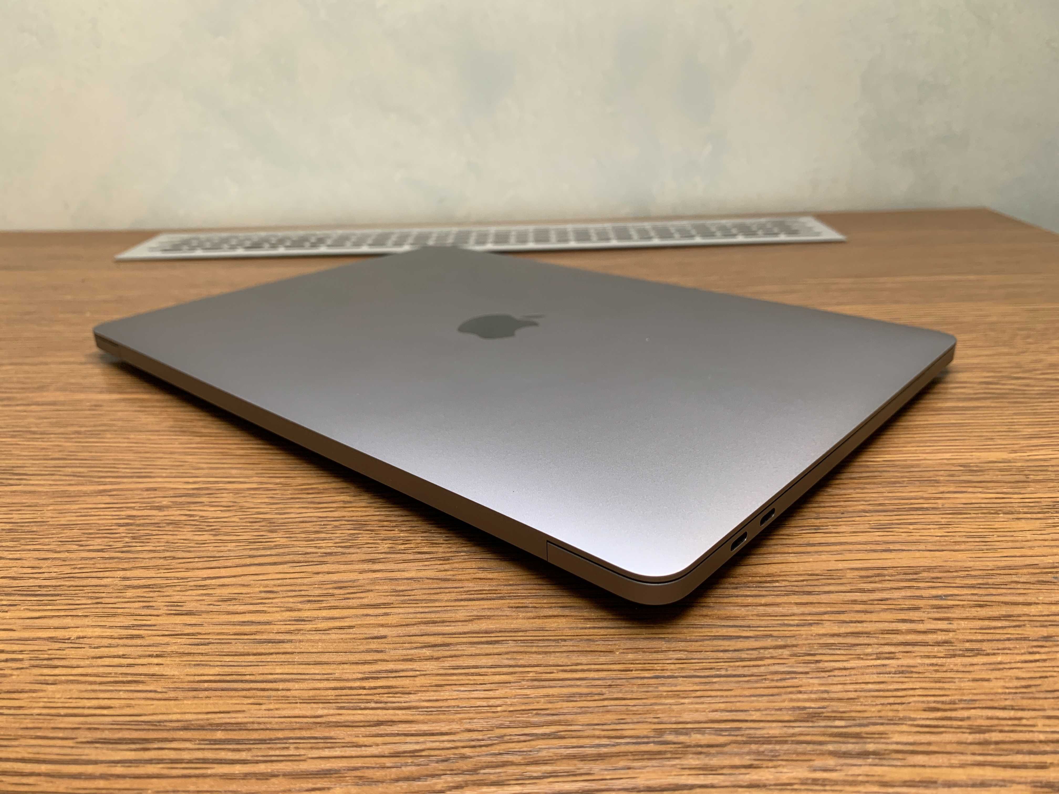 MacBook Pro 13'' 2020 Apple M1 8 gb 256 SSD як Новий