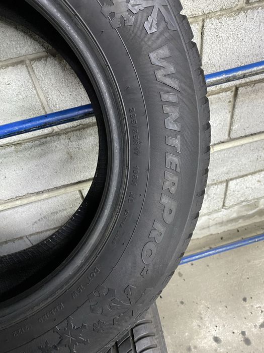 Зимові шини 235/65 R17 (108H) GT Radial