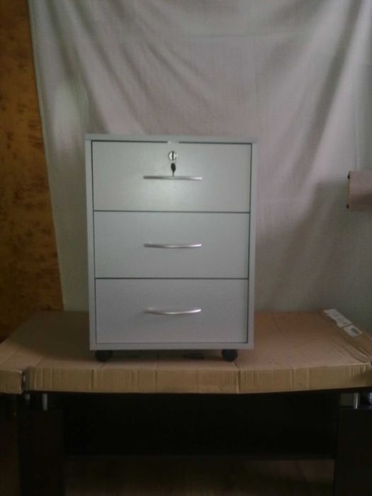 Nowy kontenerek na kółkach pod biurko (szary)