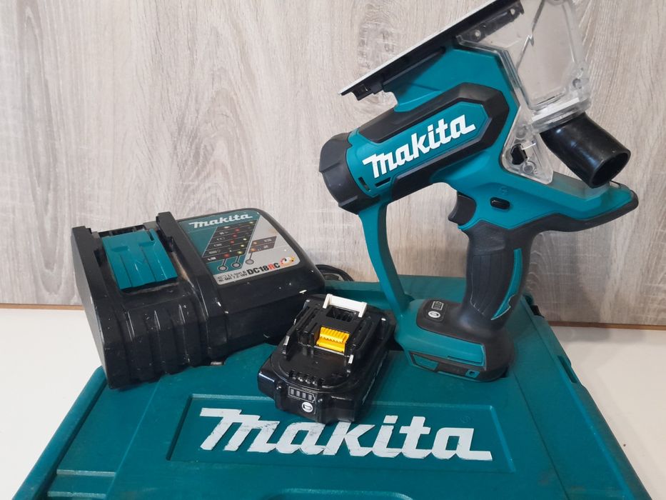 Makita DSD 180 aku wycinarka do regipsow płyt karton gips 18v