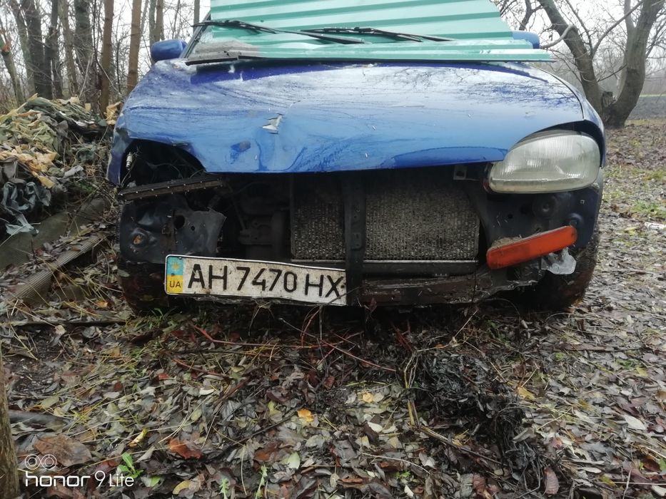 Продам мазду 121