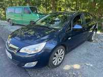 Opel Astra J • 1.6 Benzyna • 2010 Ks serwisowa  klima