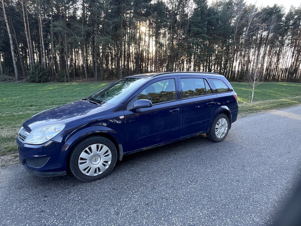 Opel Astra rocznik 2008