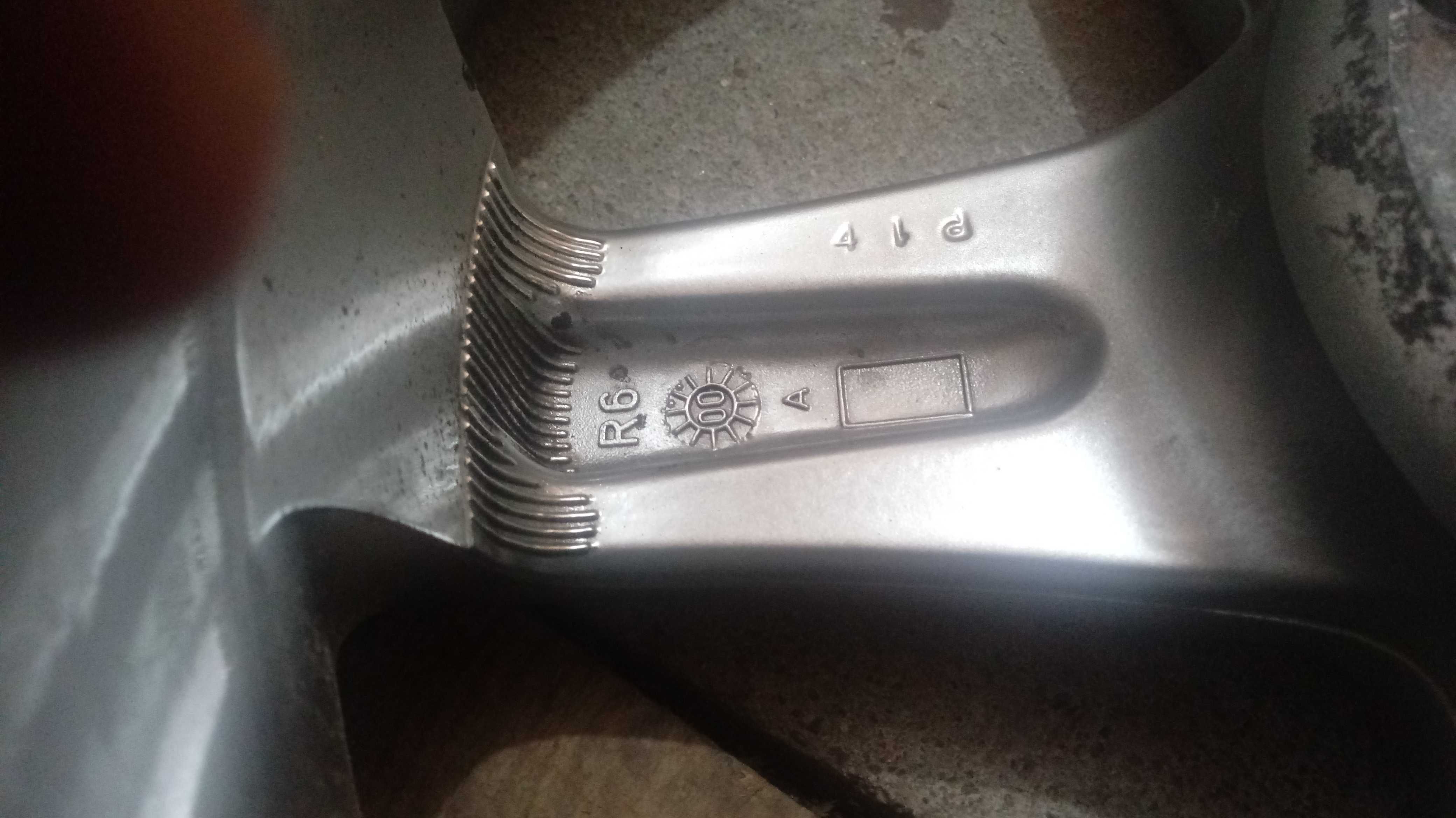 Felgi .Alu felgi 7,5Jx17 H2 ET 35.   VW. Skoda na opony 225