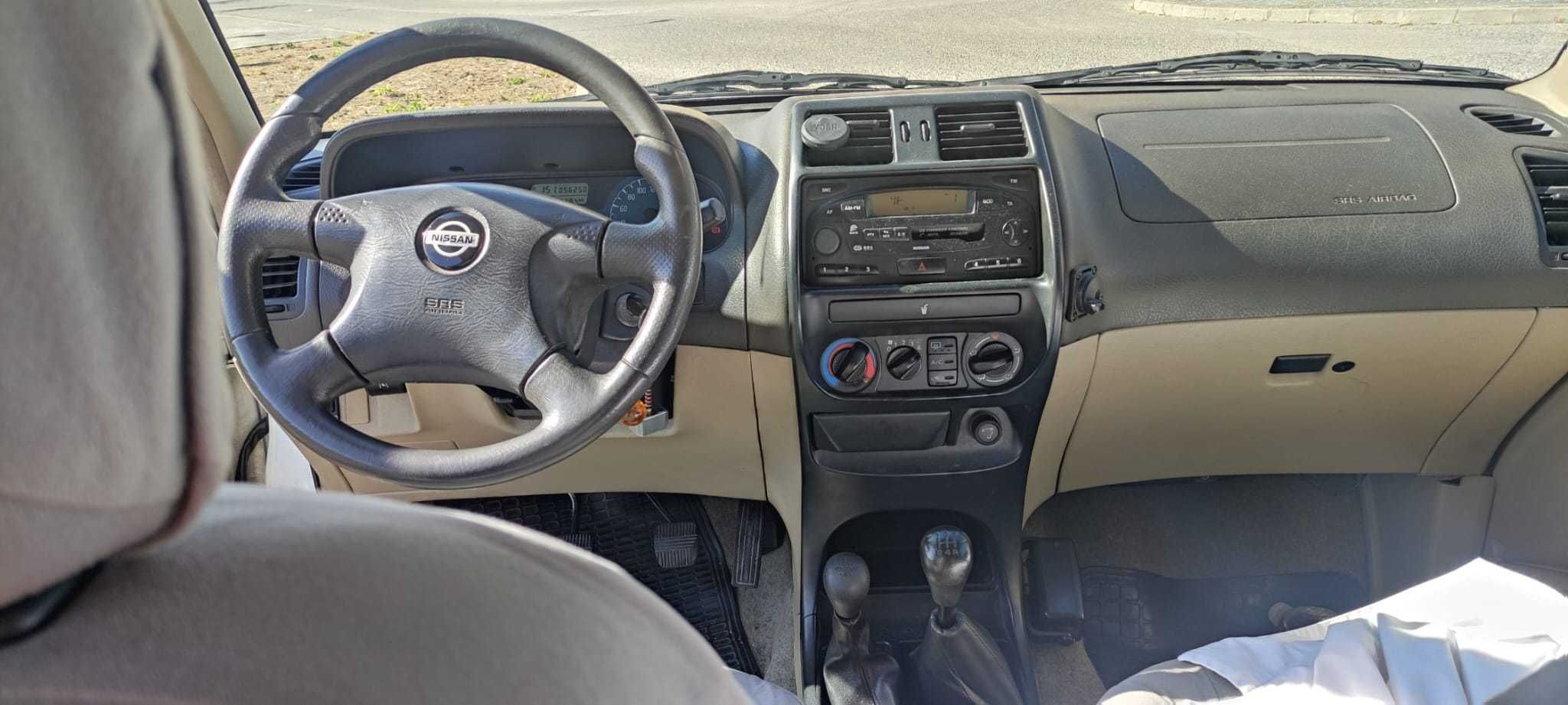 nissan Terrano II AC a funcionar, Pneus novos, 5 lugares Negociavel