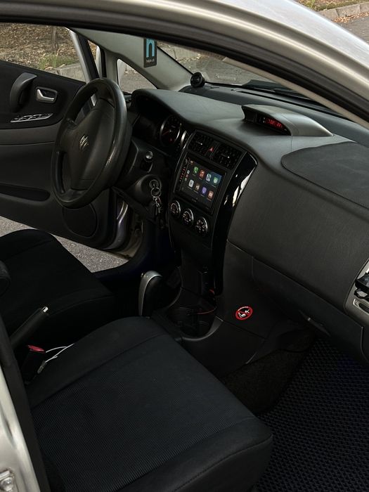 Продам машину Сузуки Лиана 2005 года