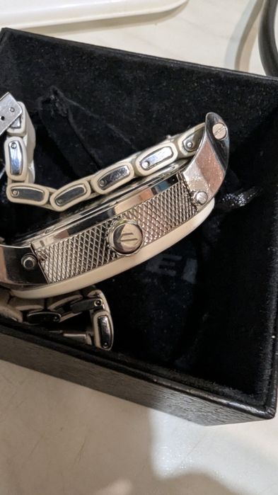 Годинник diesel Оригінал 100%  ОБМІН НА ПАРФУМИ або продаж