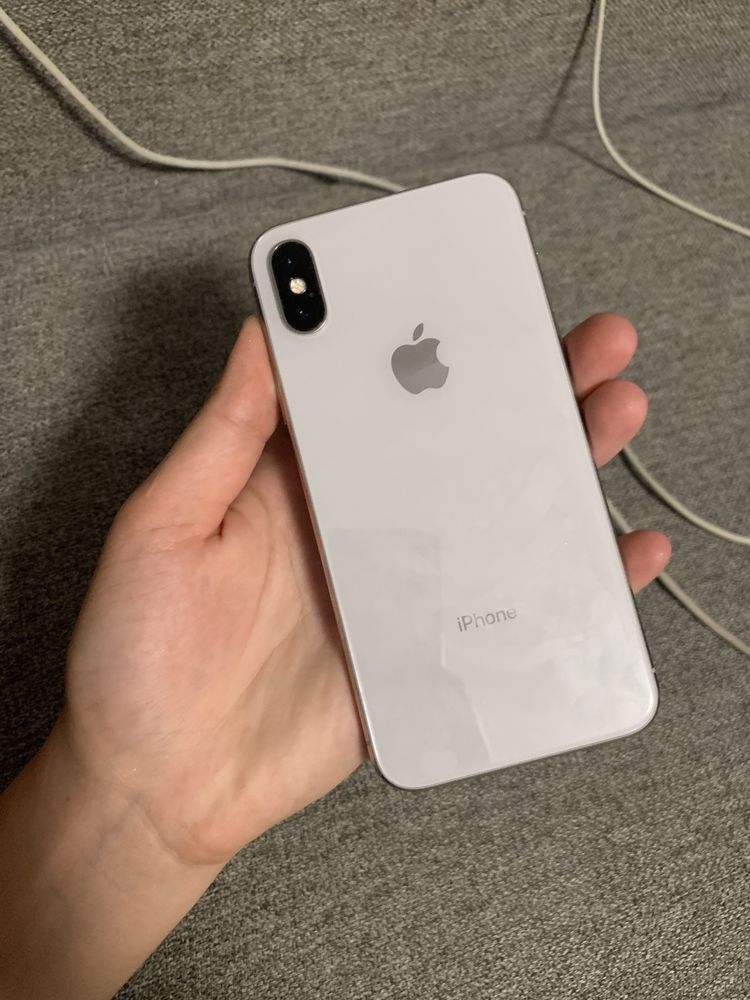Iphone Xs max (256) и Iphone X (64)