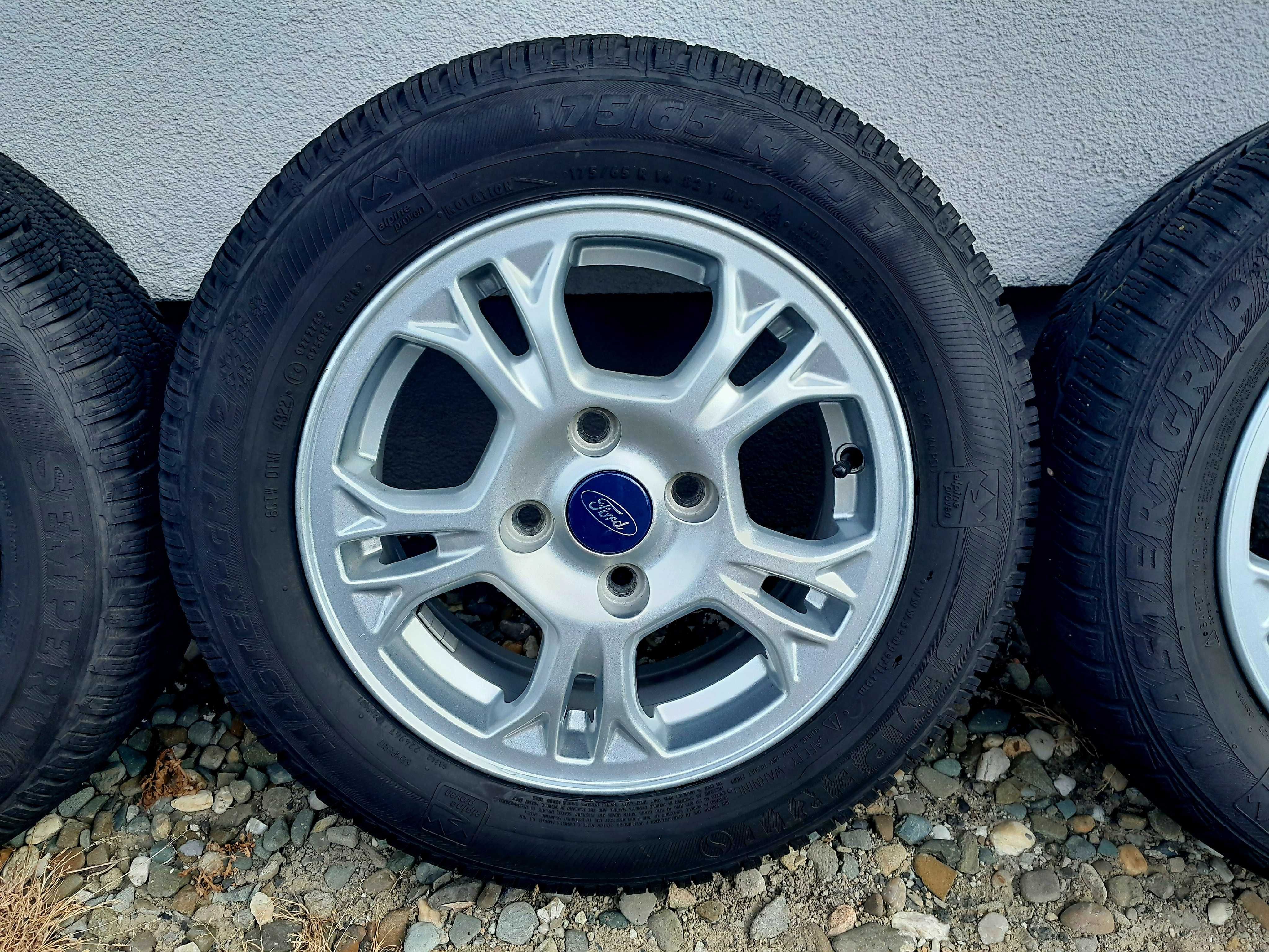 Felgi Ford Fiesta MK7 14" cali 4x108 ET 37.5 opony zimowe 175/65 R14