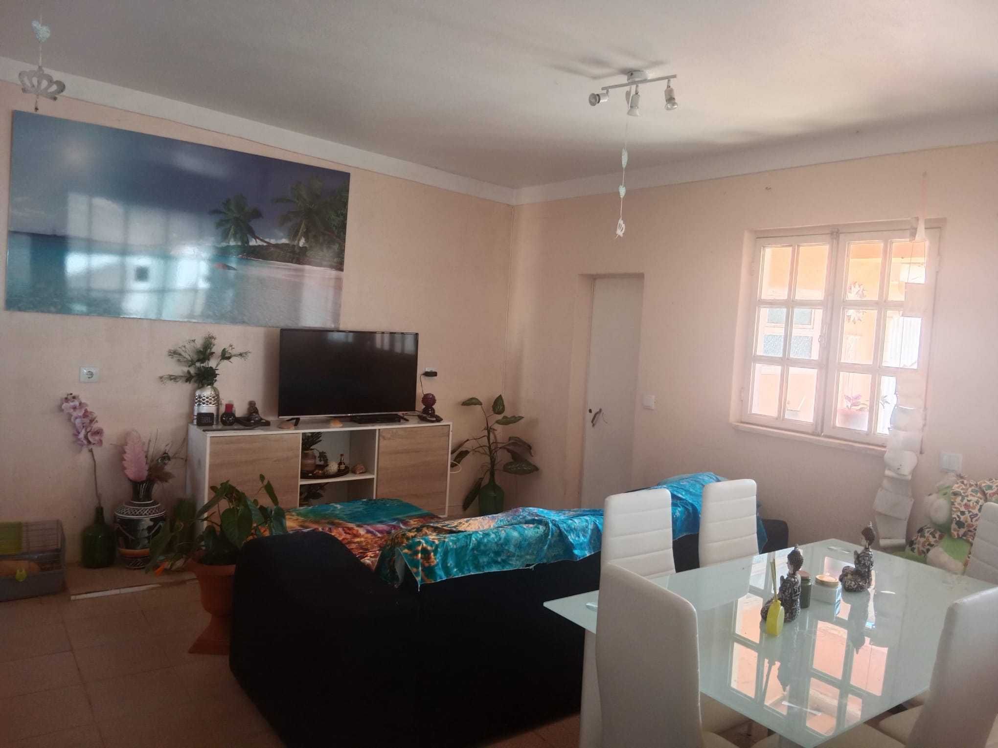 Linda Casa à Venda - Pronta para Morar e se Apaixonar!
