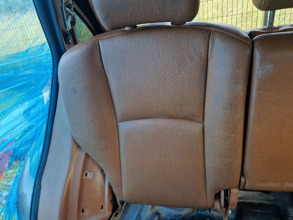 Srodek infiniti fx35 brązowy fotele kanapa boczki dywan