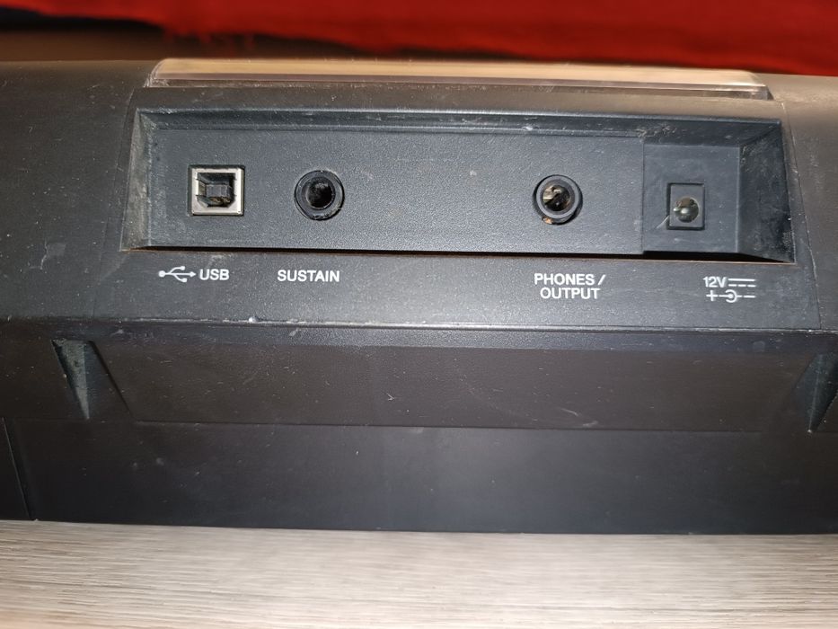 Сінтезатор Yamaha PSR Е-423