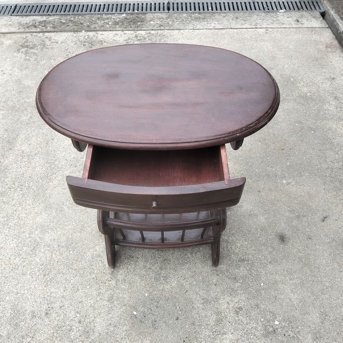 Mesinha de entrada antiga