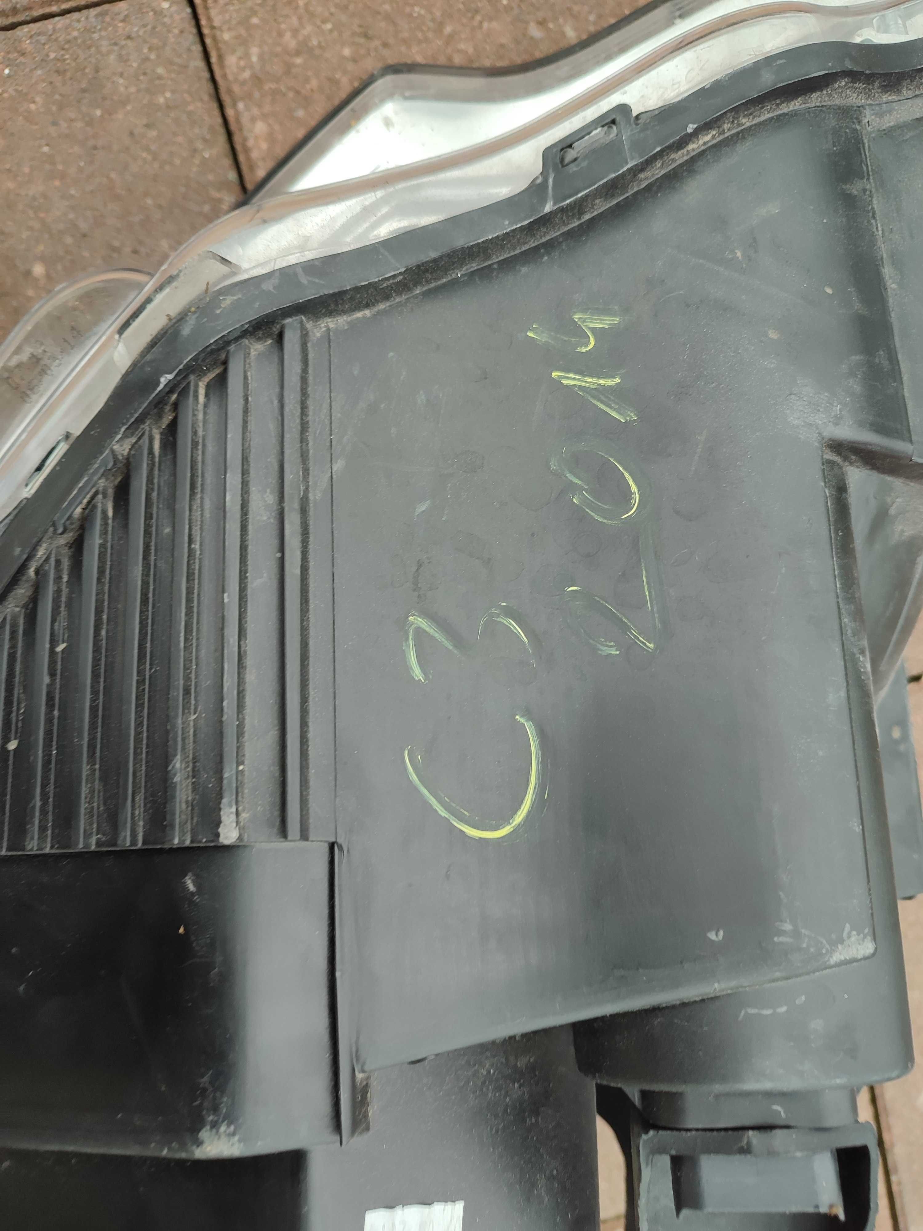 citroen c3 II DS3 lampa przednia lewa