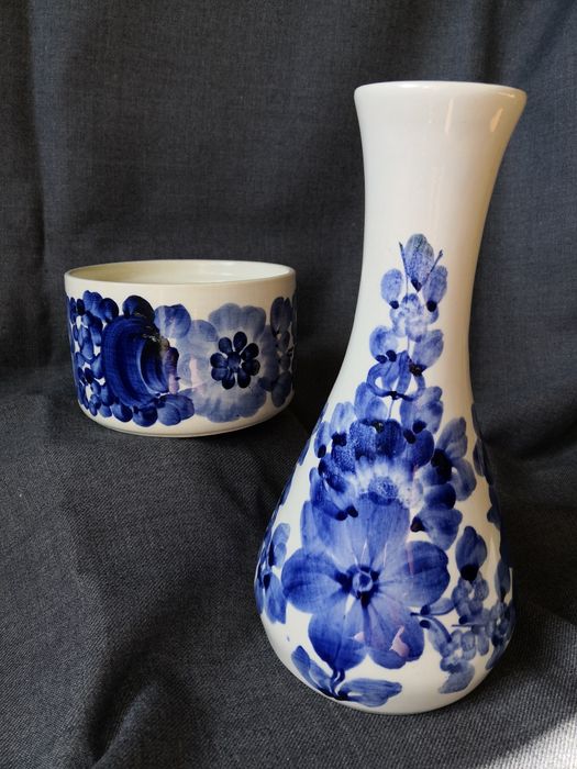 WŁOCŁAWEK fajans wazon misa kolbalt kwiaty