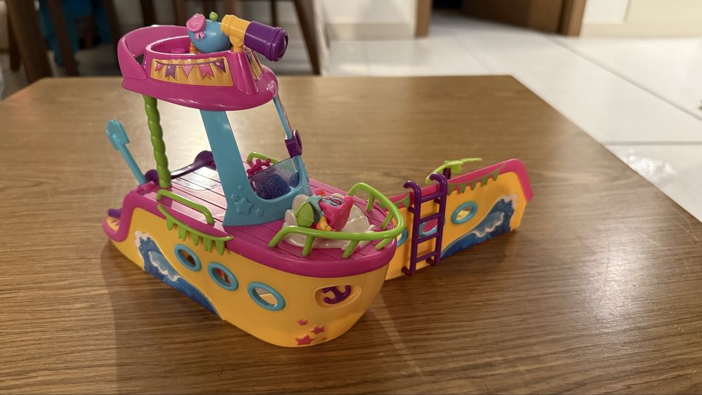 Statek moji pops okazja plus dwie figurki