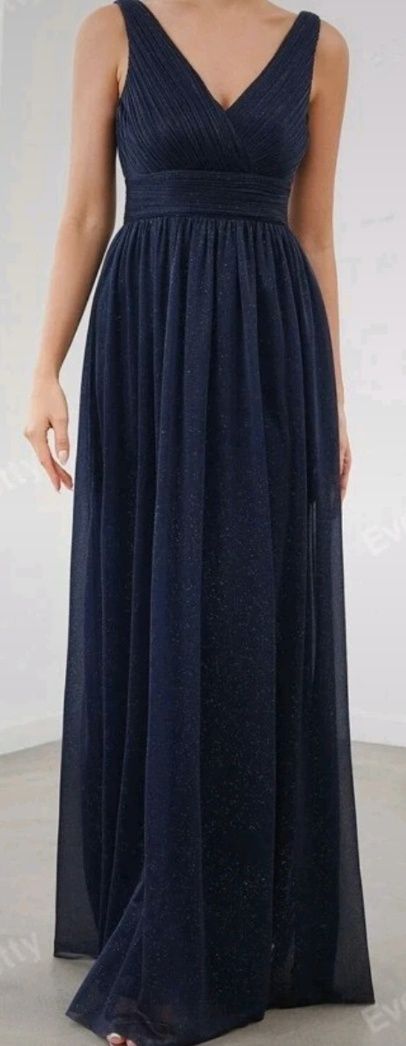 Vestido de cerimónia novo azul marinho com brilhantes.