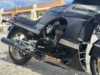 Kawasaki GPZ 900