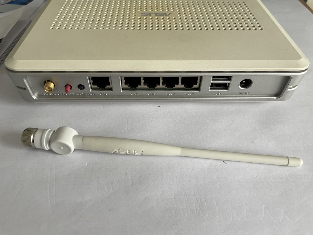 Router Asus WL-500gP V2