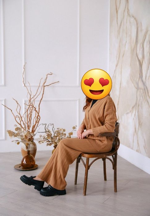 Стильний жіночий костюм розмір м/л